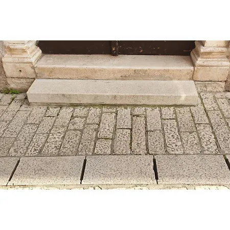 Eufrasiana * 波雷奇